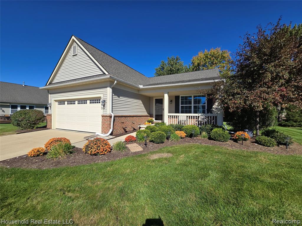 1092 Paddock Drive, 80, South Lyon, MI 48178