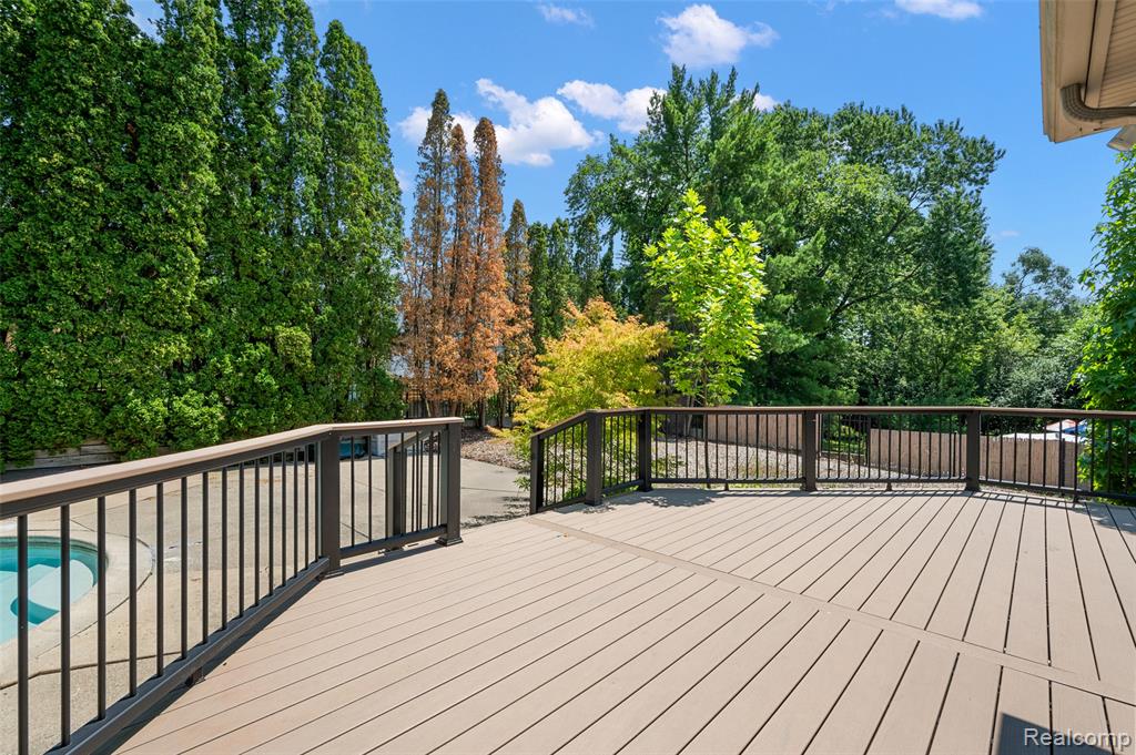 5353 W Bloomfield Lake Road, West Bloomfield, MI 48323 — Photo 64