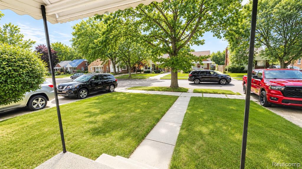 12585 Duchess Street - Photo 4