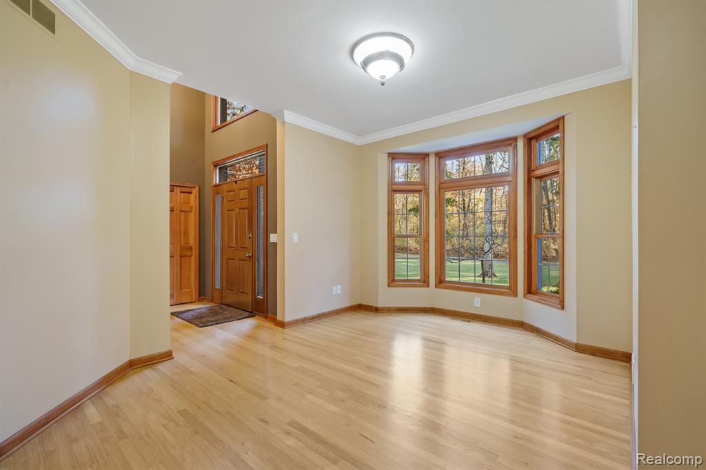 5150 N Milford Road, Highland, MI 48356 — Photo 10
