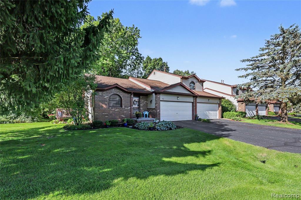 9031 E Lake Road, 43, Clarkston, MI 48348