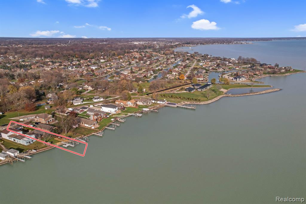 49328 Bayshore Drive, Chesterfield, MI 48047 — Photo 35