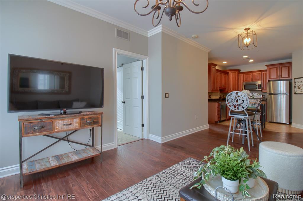 730 Penniman Avenue, 5, Plymouth, MI 48170 — Photo 9