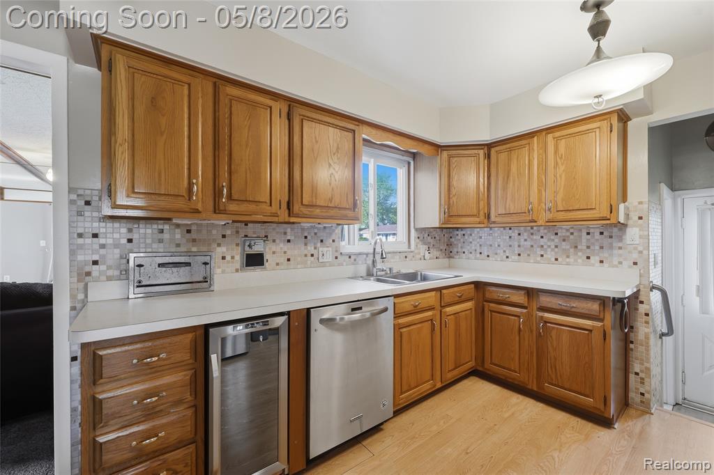 13412 Common Road, Warren, MI 48088 — Photo 18