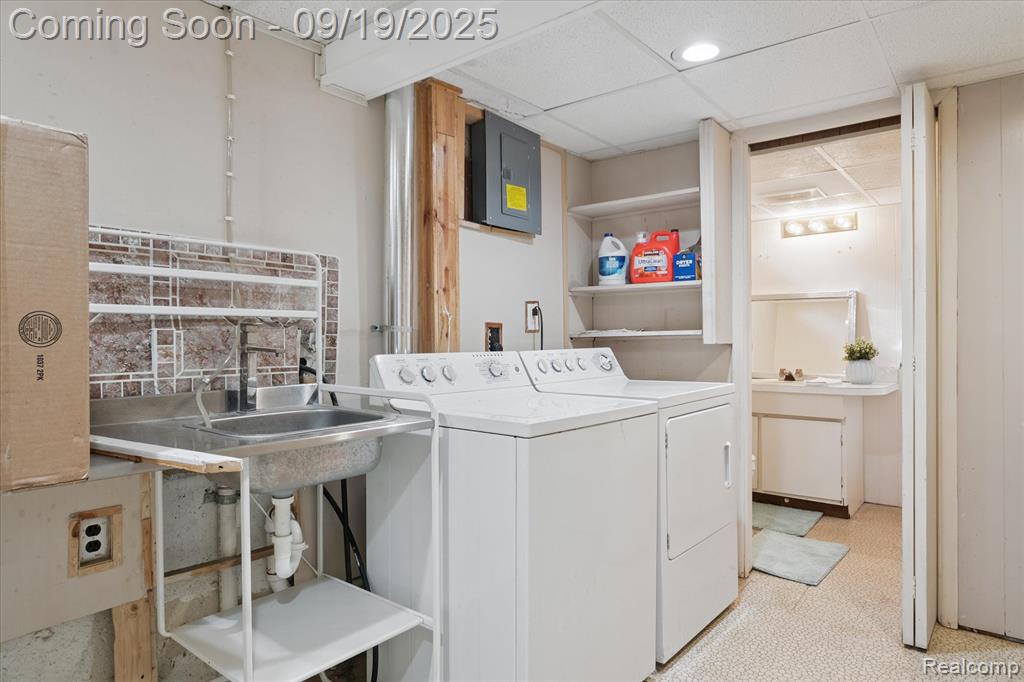 8425 Wormer, Dearborn Heights, MI 48127 — Photo 36
