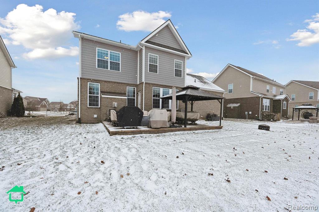 51256 SCARBOROUGH Road, Canton, MI 48188 — Photo 45