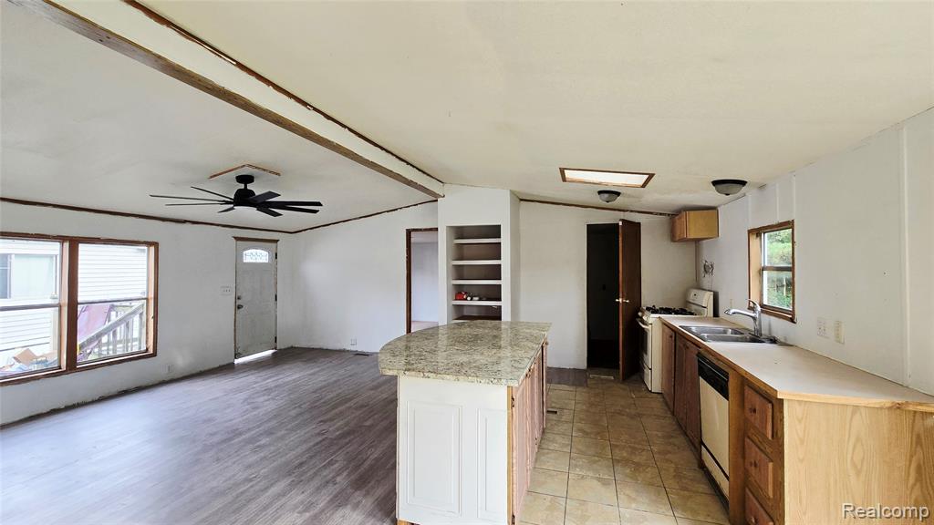5445 Americana Lane, Casco, MI 48064 — Photo 7