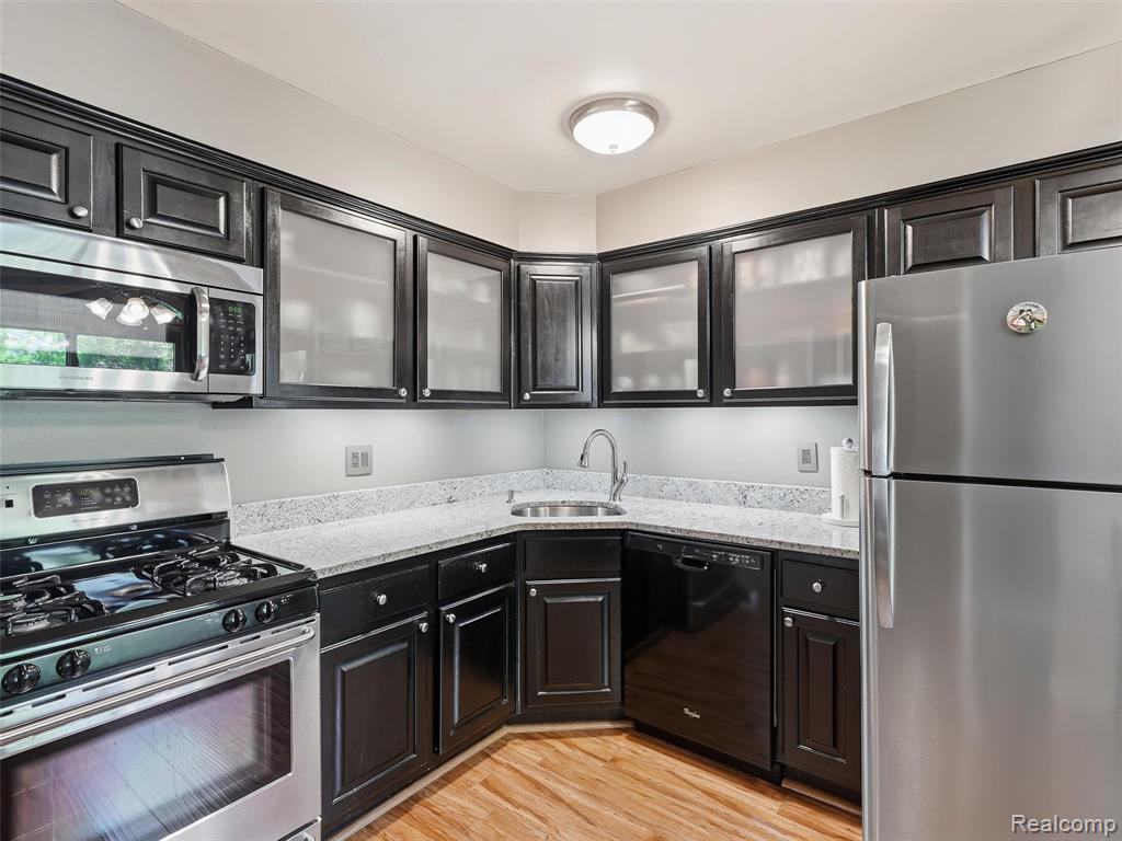 50656 Jefferson Avenue, C7, New Baltimore, MI 48047 — Photo 5