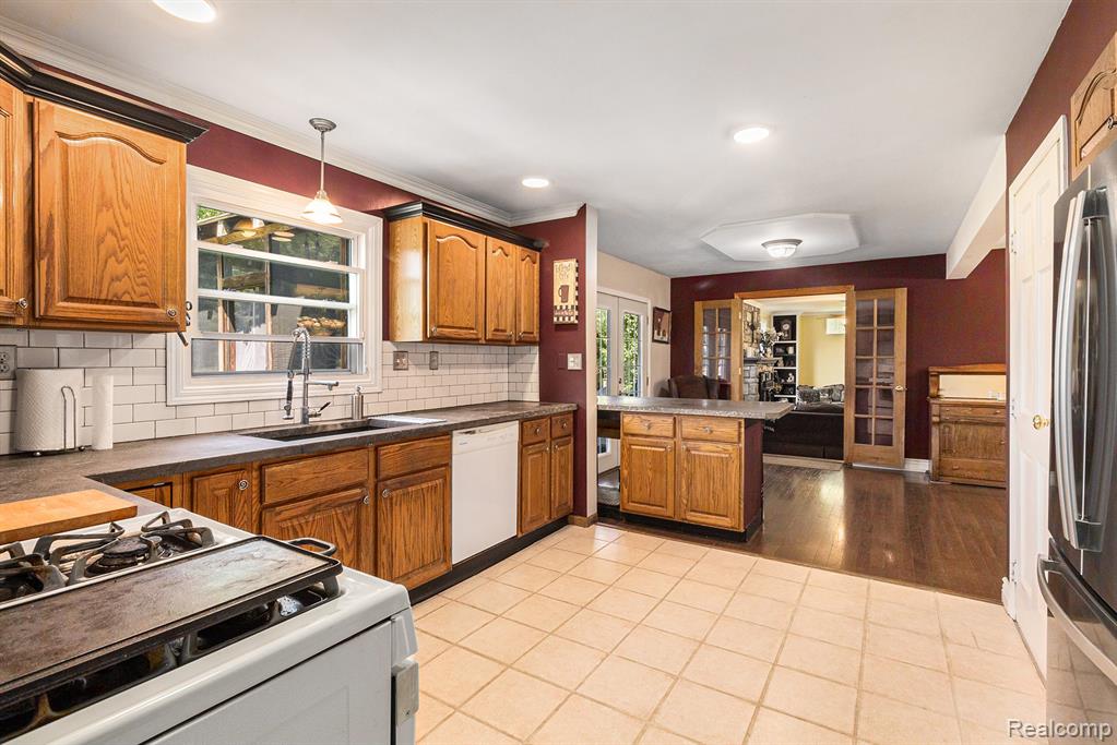 5085 Curtis Rd, Attica, MI 48412 — Photo 8