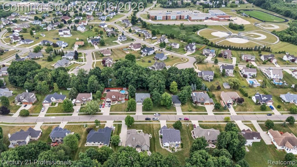 7520 Paradise Drive, Grand Blanc, MI 48439 — Photo 12