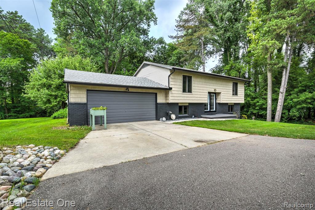3956 S Sashabaw Road, Clarkston, MI 48348 — Photo 22