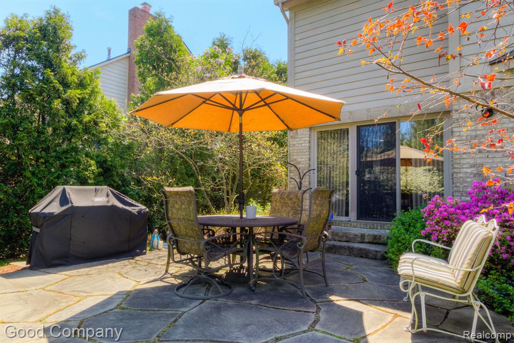 51250 W HILLS Drive, Plymouth, MI 48170 — Photo 60