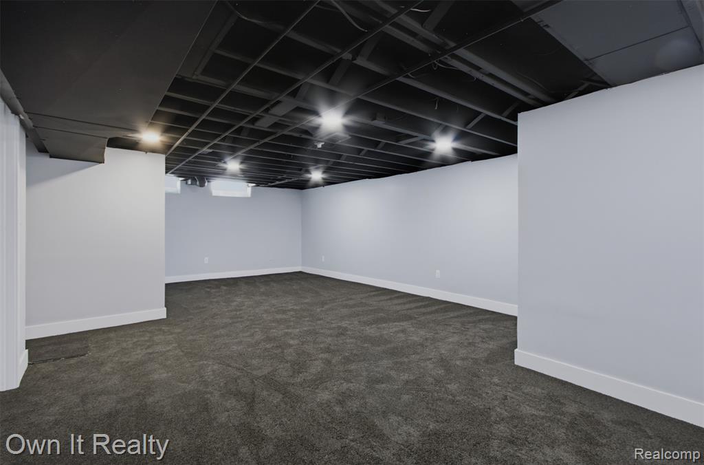 23700 Marlow Street, Oak Park, MI 48237 — Photo 18