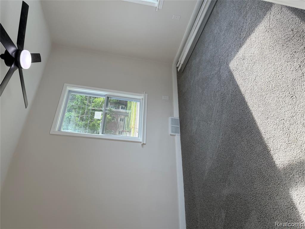 41 Parkview Street, Mount Clemens, MI 48043 — Photo 5
