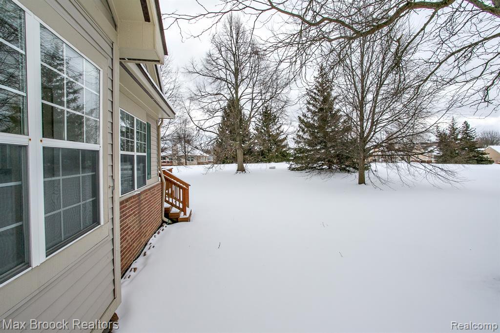 41621 Blair Drive, Novi, MI 48377 — Photo 45