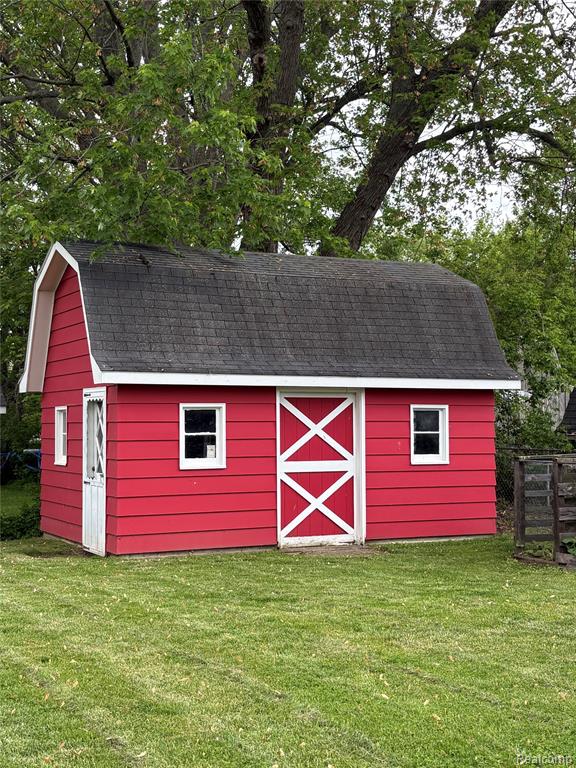 221 Grove Street, Otisville, MI 48463 — Photo 15