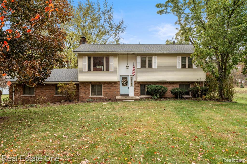 5122 Elizabeth Lane, Almont, MI 48003 — front exterior