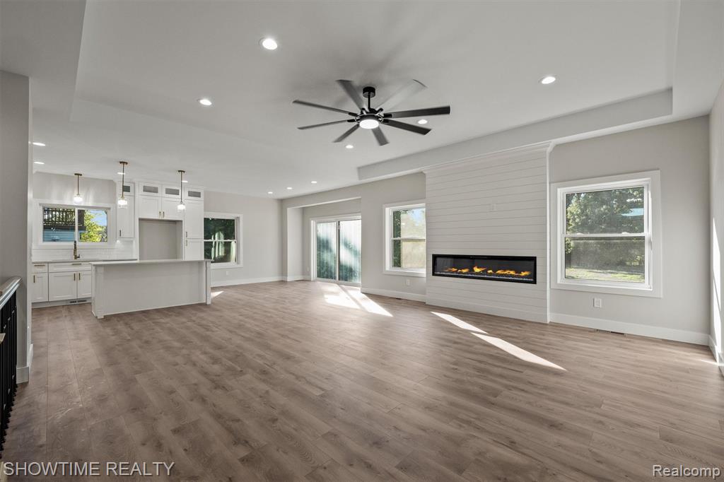5636 Paris, Sterling Heights, MI 48310 — Photo 7