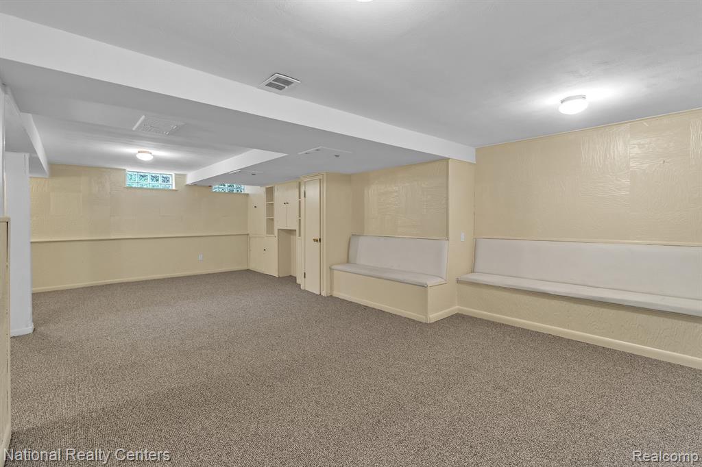 9001 E PERRIN Street, Livonia, MI 48150 — Photo 28