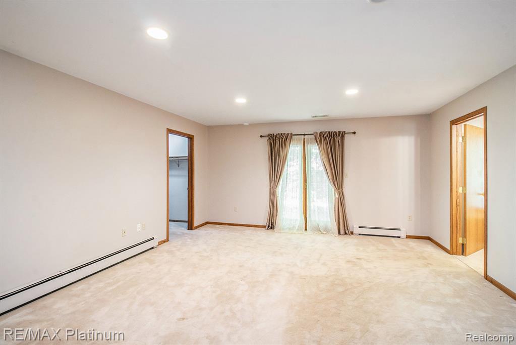 4352 Fenton Road, Hartland, MI 48353 — Photo 24