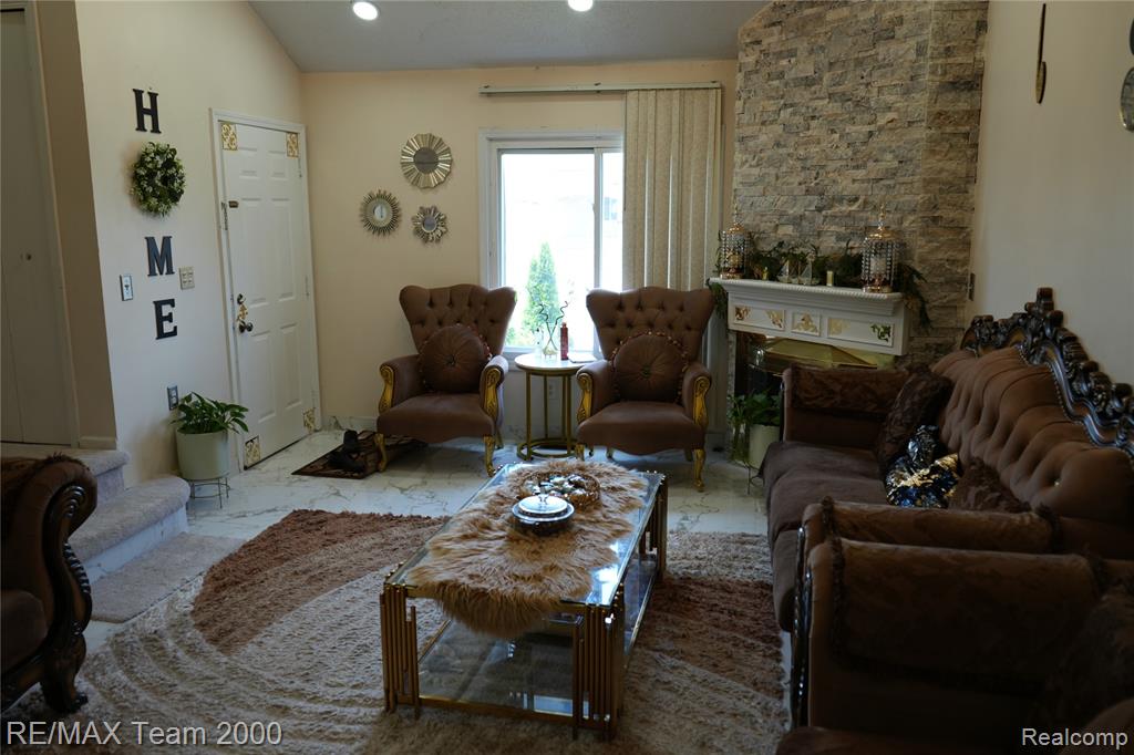 6426 Chase Road, Dearborn, MI 48126 — Photo 6