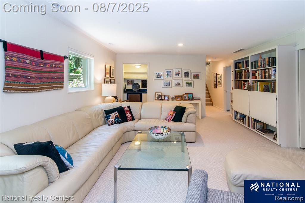 4933 Malibu Drive, Bloomfield Hills, MI 48302 — Photo 58