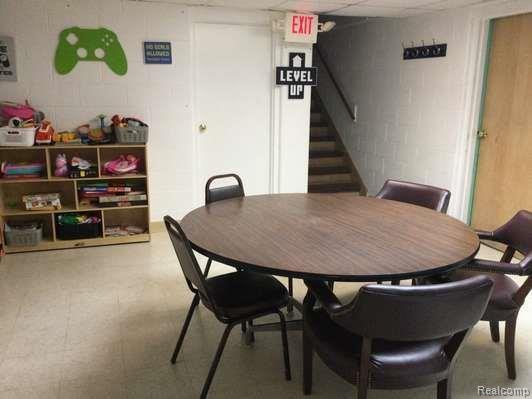 575 Louisa Street, Flint, MI 48503 — Photo 12