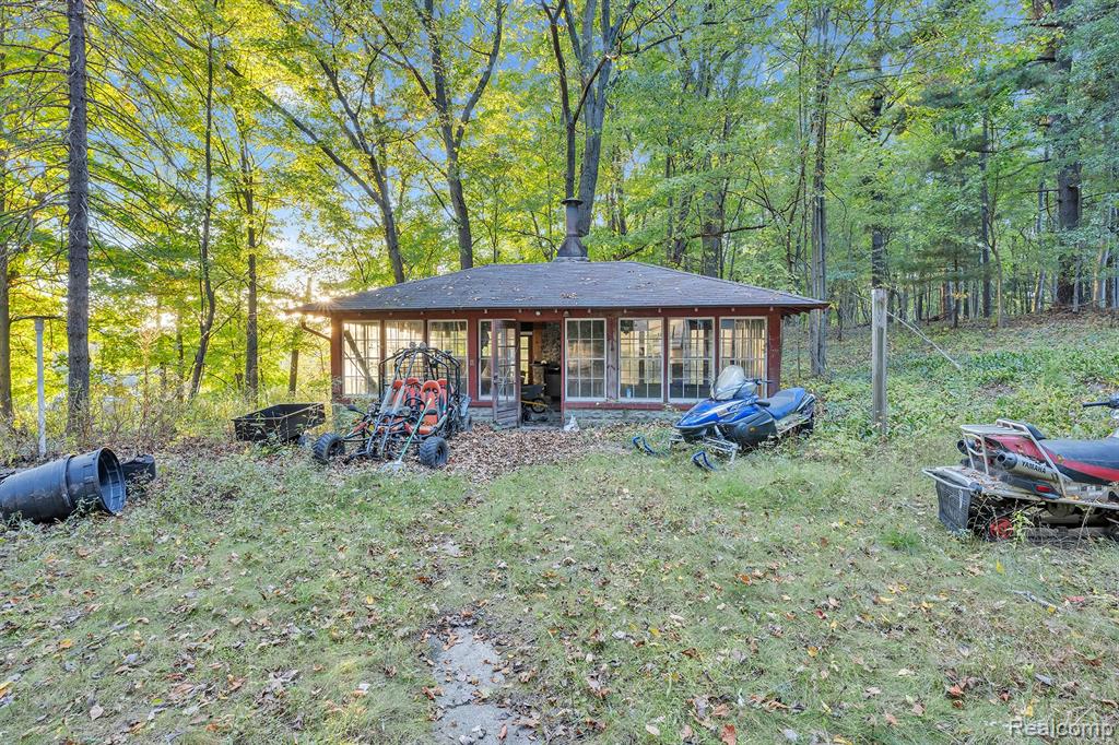 8264 Wilson Road, Otisville, MI 48463 — Photo 18