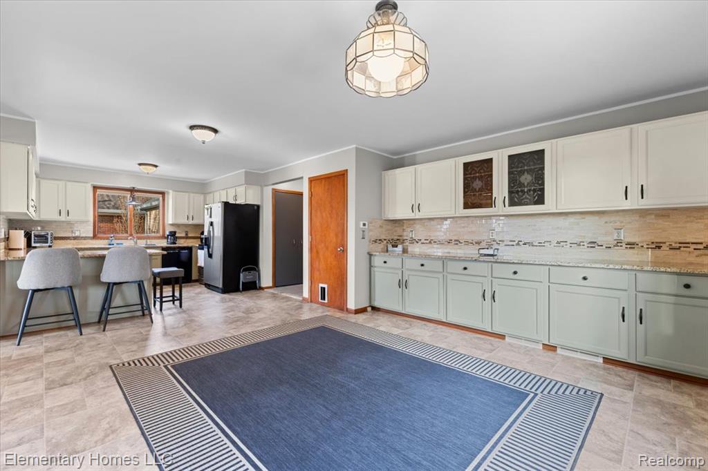 51637 Baker Road S, Chesterfield, MI 48047 — Photo 17