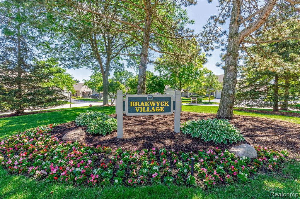 741 Briar Hill Lane, 111, Bloomfield Hills, MI 48304 — Photo 42
