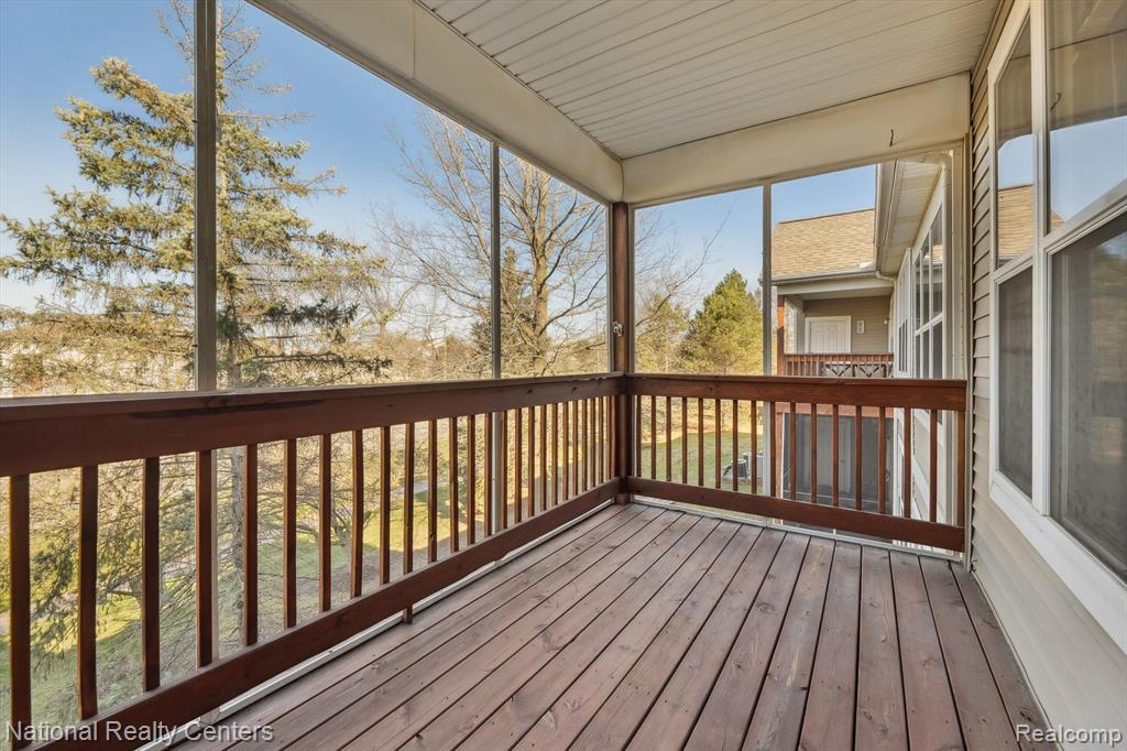 1490 FOX POINTE Circle, Ann Arbor, MI 48108 — Photo 32