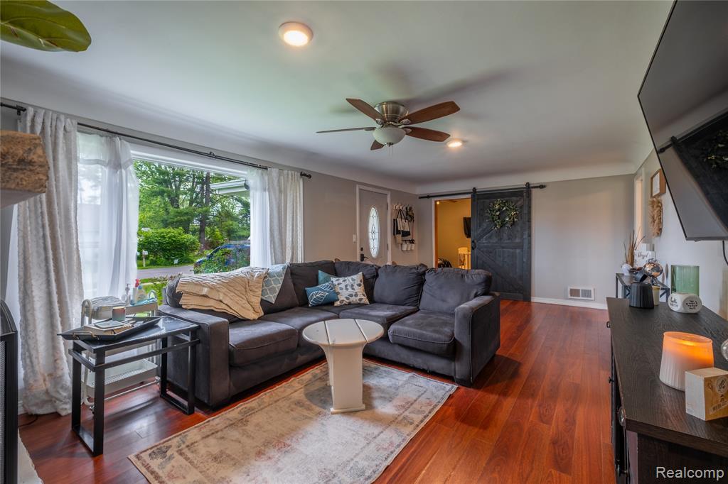 7800 Maple Street, Birch Run, MI 48415