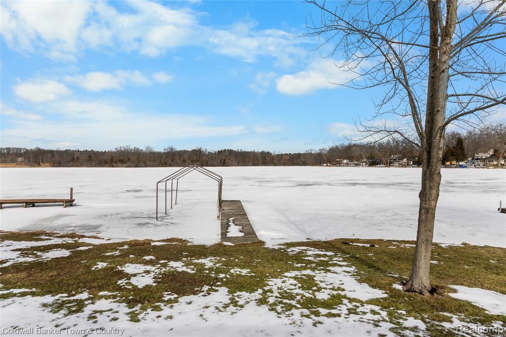 2705 Melvin Drive, Pinckney, MI 48169 — Photo 15