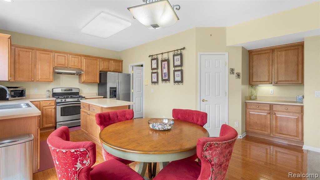 7164 MILLROCK Avenue, Shelby Twp, MI 48317 — Photo 38