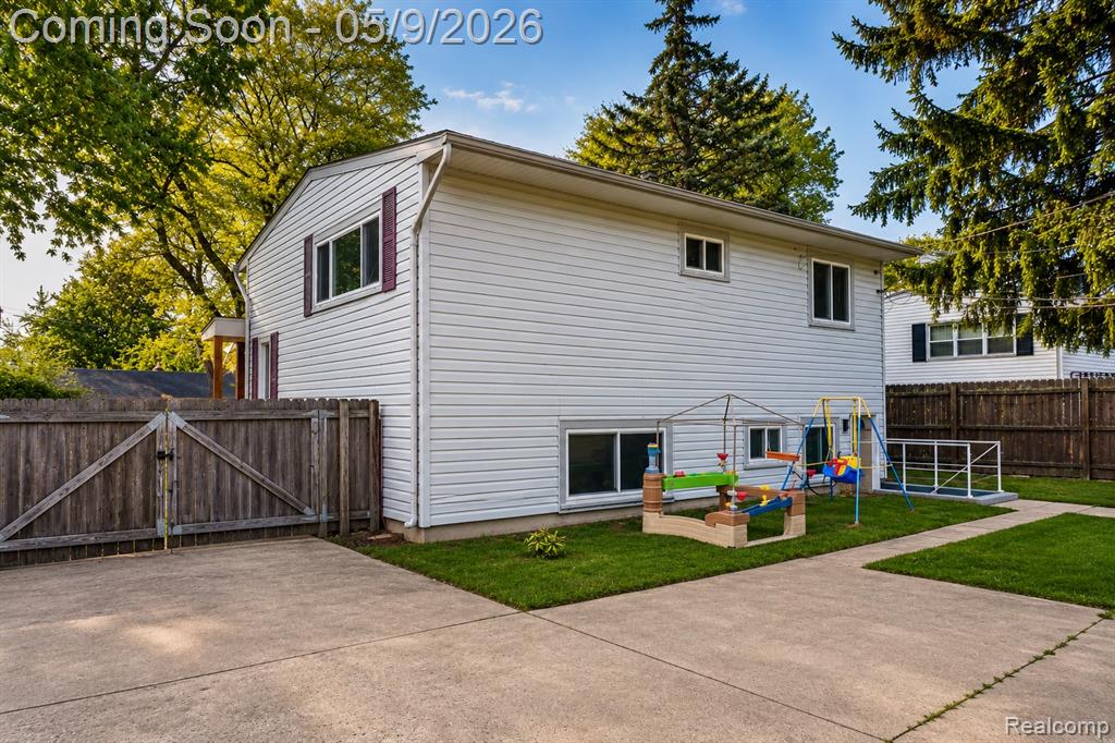 529 John Rolfe Drive, Monroe, MI 48162 — Photo 33