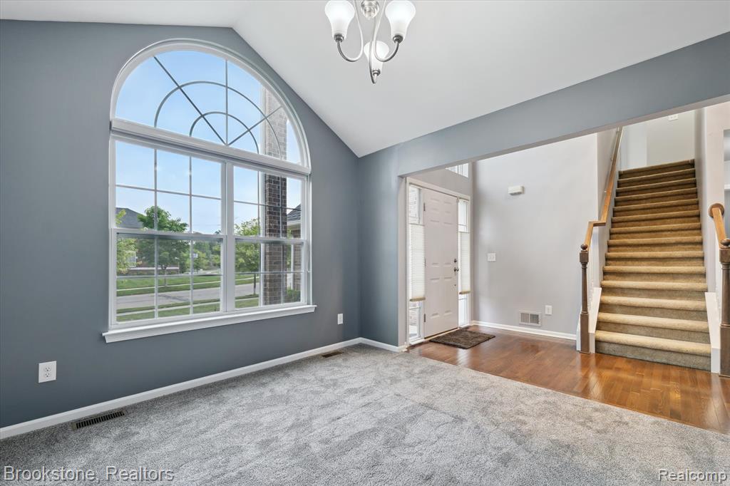 7422 S Village Drive, Clarkston, MI — Photo 8
