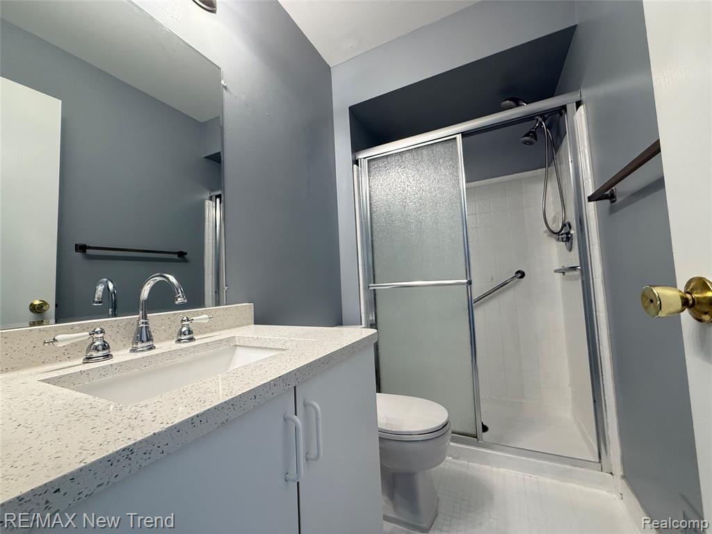 42101 ROSCOMMON Street, Northville, MI 48167 — Photo 13