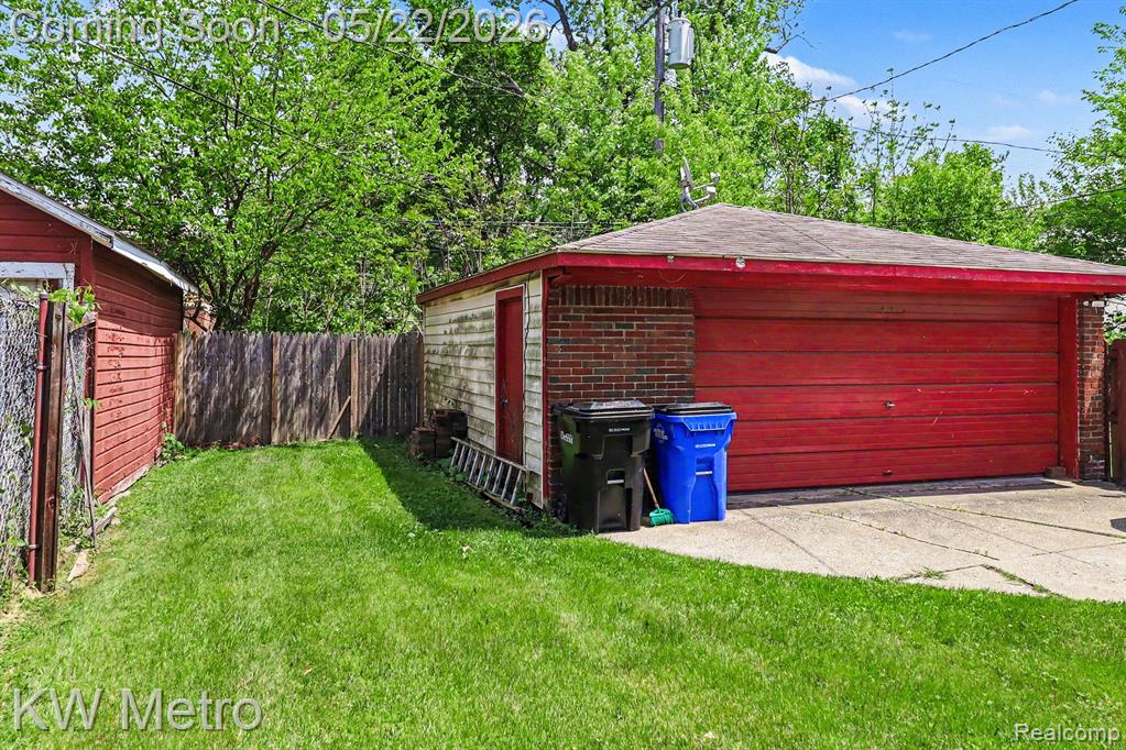 9116 Meyers Road, Detroit, MI 48228 — Photo 17