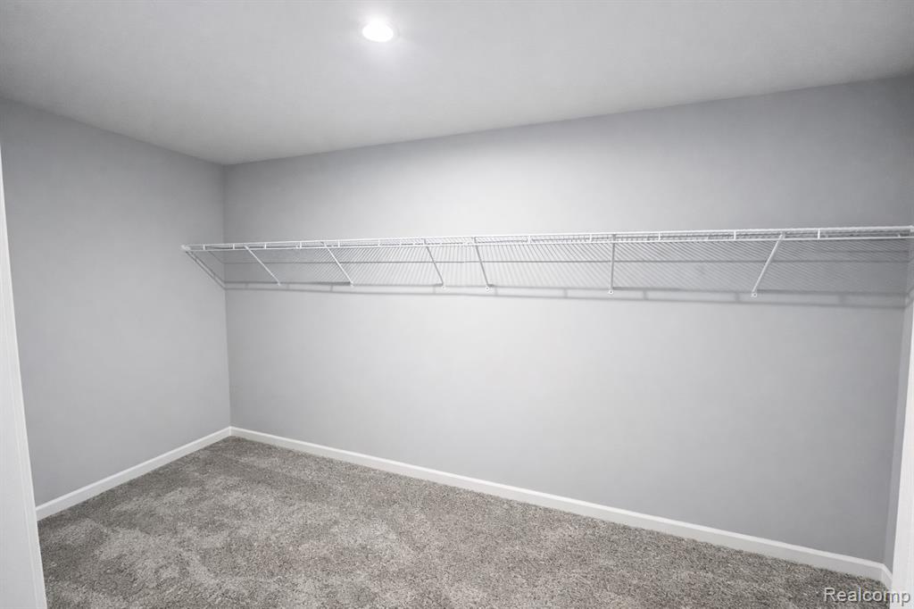 10450 Schrier Lane, Portage, MI 49024 — Photo 9