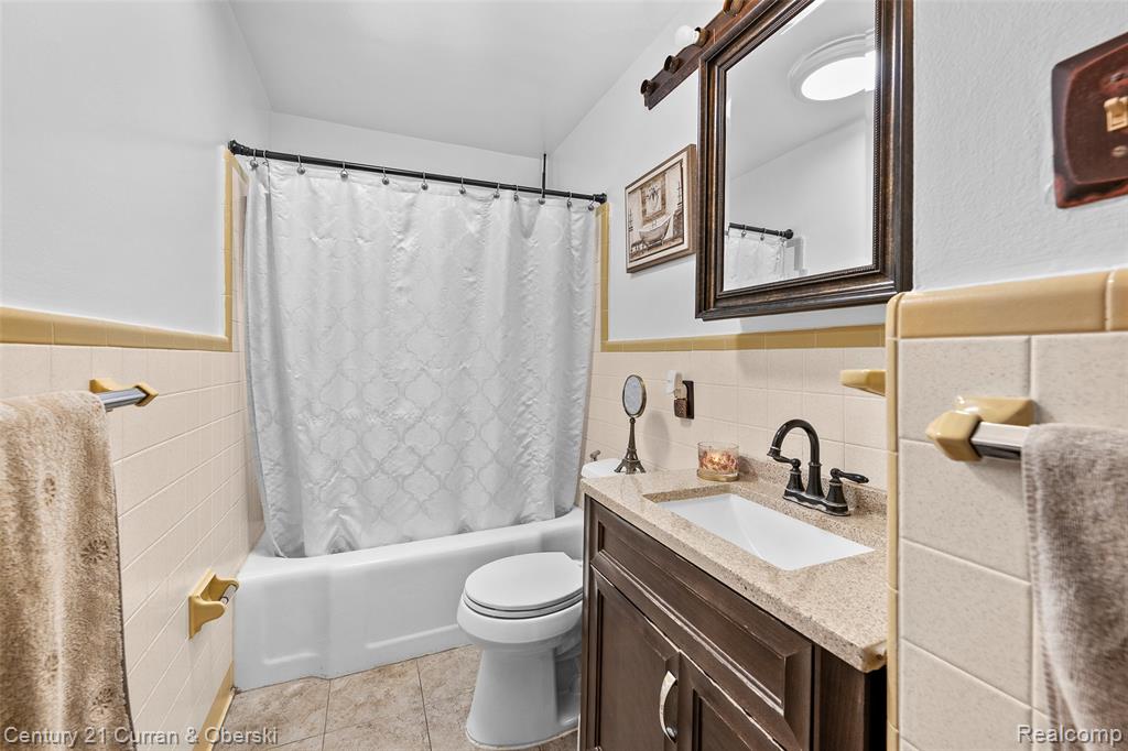 5741 Hubbell Street, Dearborn Heights, MI 48127 — Photo 16