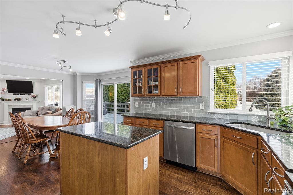 7167 Colchester Lane, Ypsilanti, MI 48197 — Photo 11