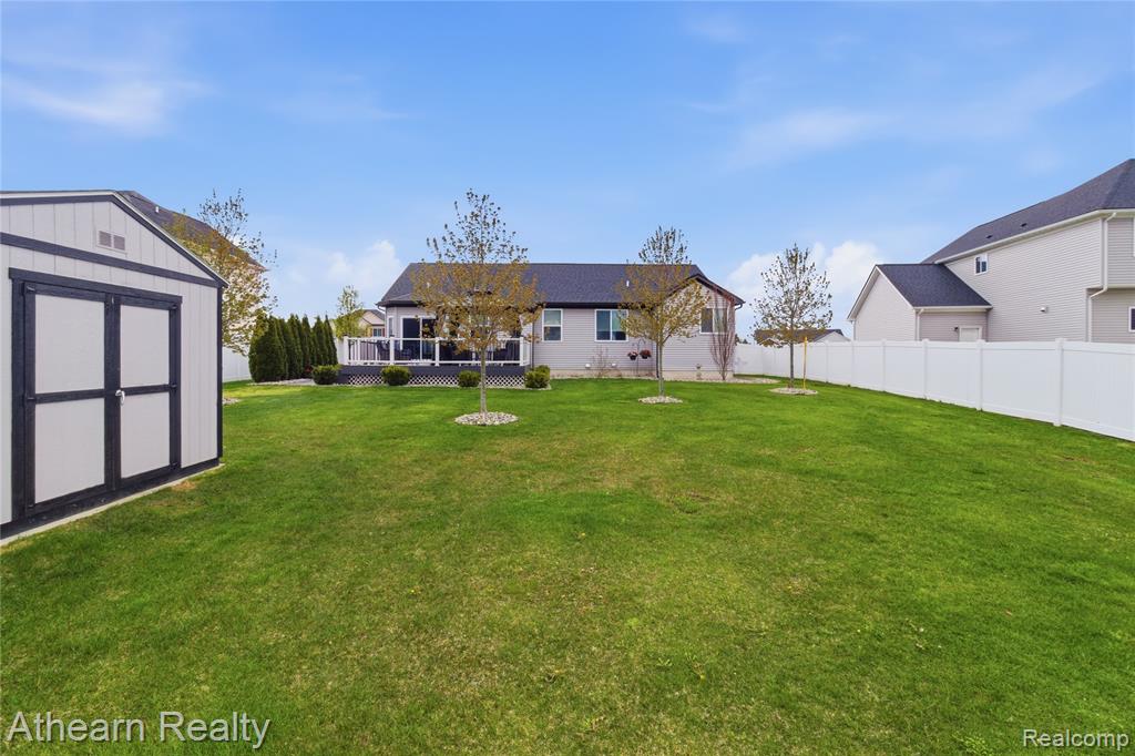 8197 Hidden Cove Court, Grand Blanc, MI 48439 — Photo 12