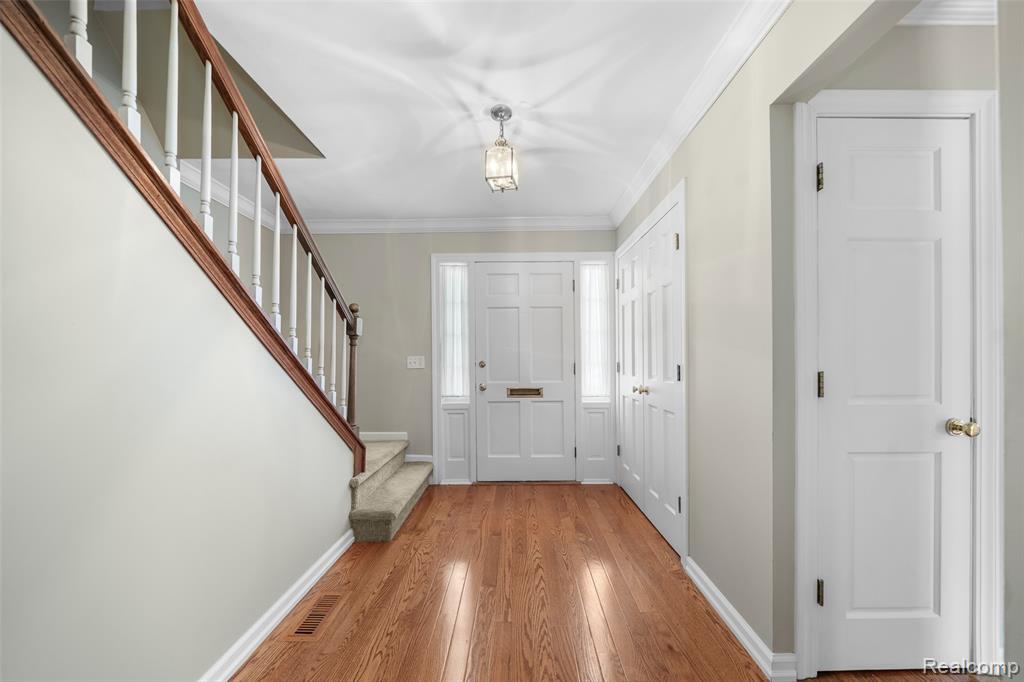 560 Billingsgate Court, Bloomfield Hills, MI 48301 — Photo 4