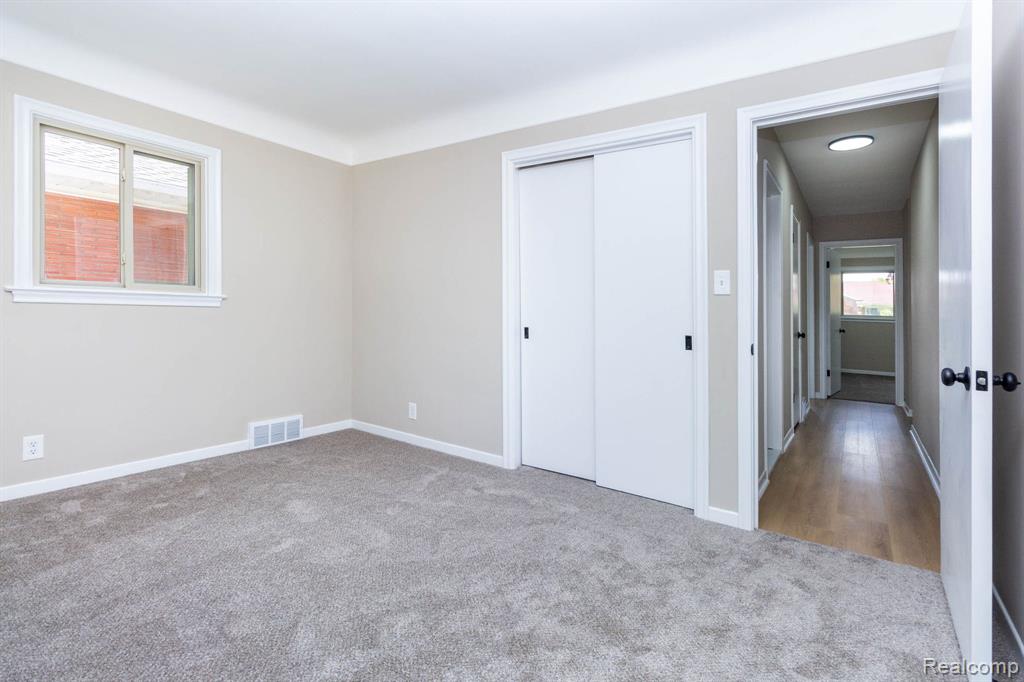 16115 Veronica Avenue, Eastpointe, MI 48021 — Photo 15