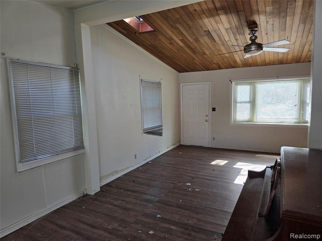 6302 Springdale Boulevard, Grand Blanc, MI 48439 — Photo 7