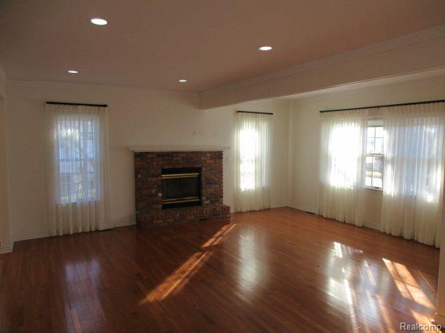 110 N 1ST Street, Holly, MI 48442 — Photo 4