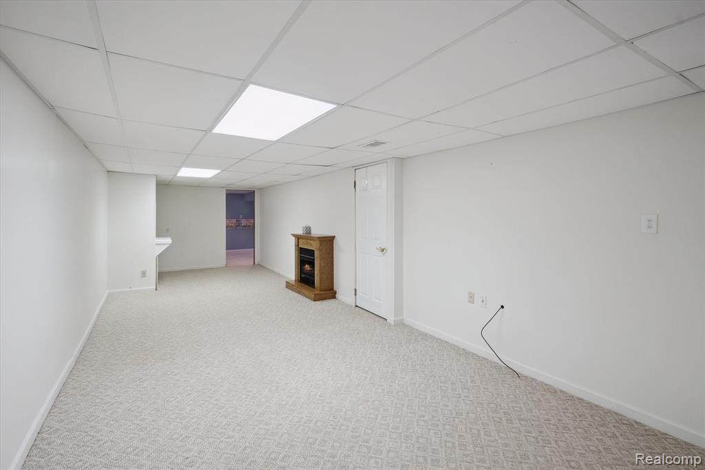 429 Cambridge Avenue, South Lyon, MI 48178 — Photo 23