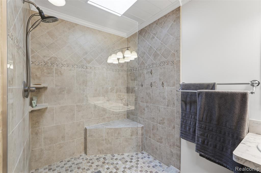 11186 Chestnut Hill Court, South Lyon, MI 48178 — Photo 25