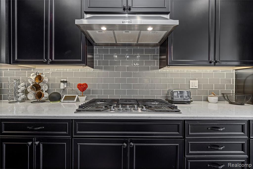 42868 Cardinal Way, Novi, MI — Photo 24