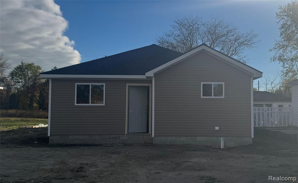 23266 Wellington Avenue, Warren, MI 48089